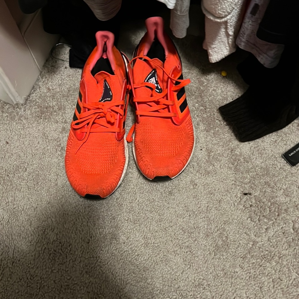 Adidas Sneakers
